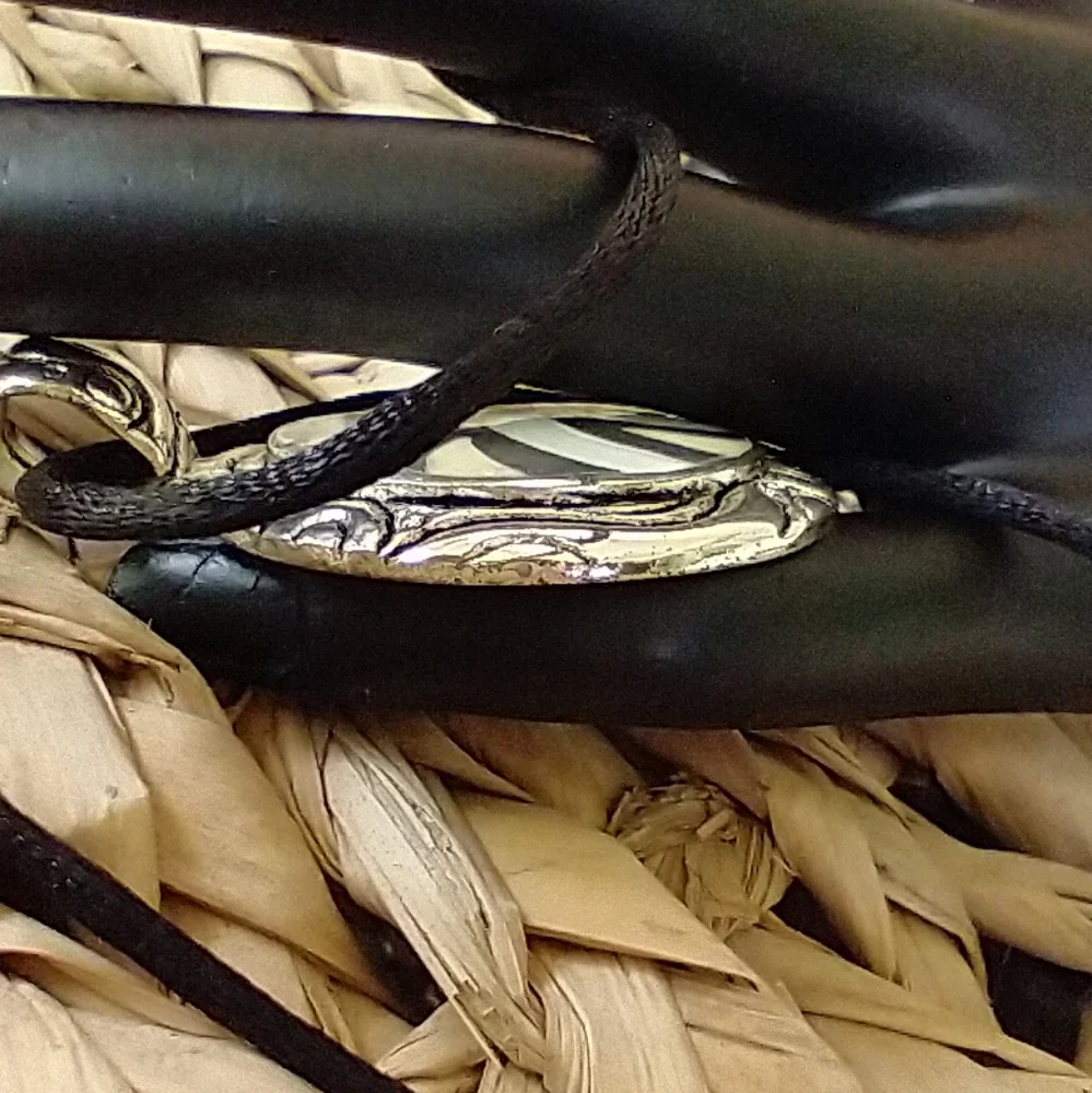 Pendant - Picture 6 of 12